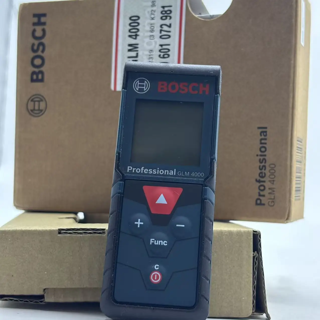 BOSCH GLM 4000 Laser Range Fin - đánh giá và giá Test Instruments